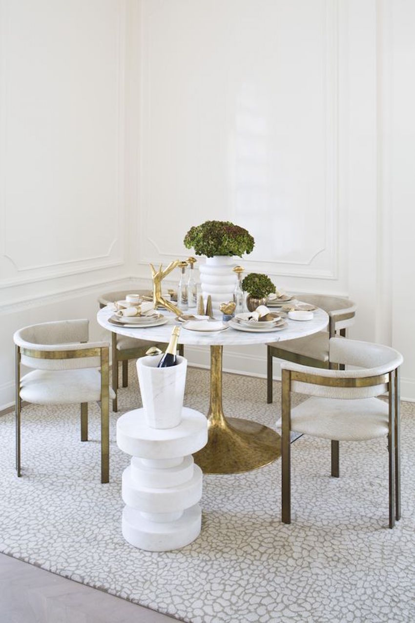 10 Modern White Dining Room Sets That Will Delight You ➤ Discover the season's newest designs and inspirations. Visit us at www.moderndiningtables.net #diningtables #homedecorideas #diningroomideas @ModDiningTables