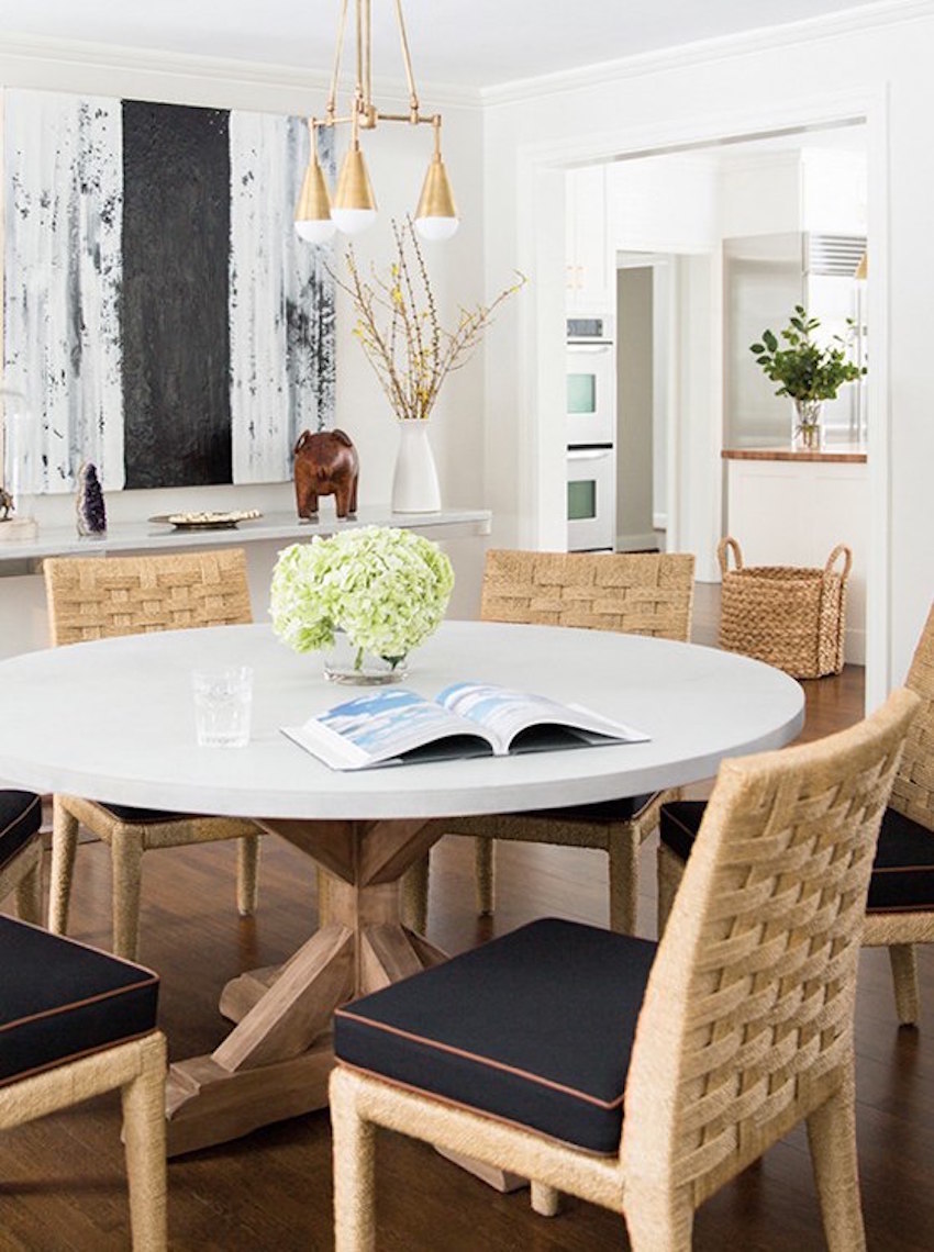 10 Outstanding Dining Room Interiors by Nate Berkus ➤ Discover the season's newest designs and inspirations. Visit us at www.moderndiningtables.net #diningtables #homedecorideas #diningroomideas @ModDiningTables