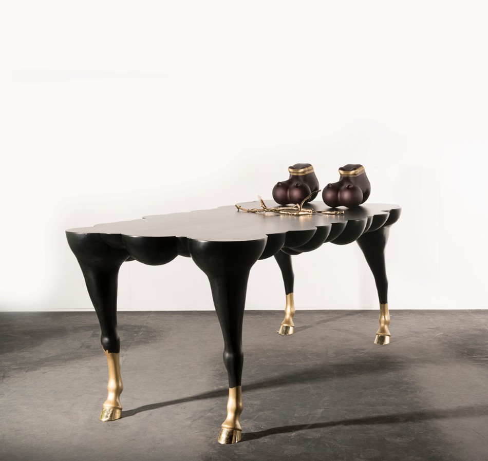 Striking Modern Dining Table By Samuel Benshalom | www.bocadolobo.com #diningtable #diningroom #thediningroom #diningroomdesign #artist #samuelbenshalom @moderndiningtables