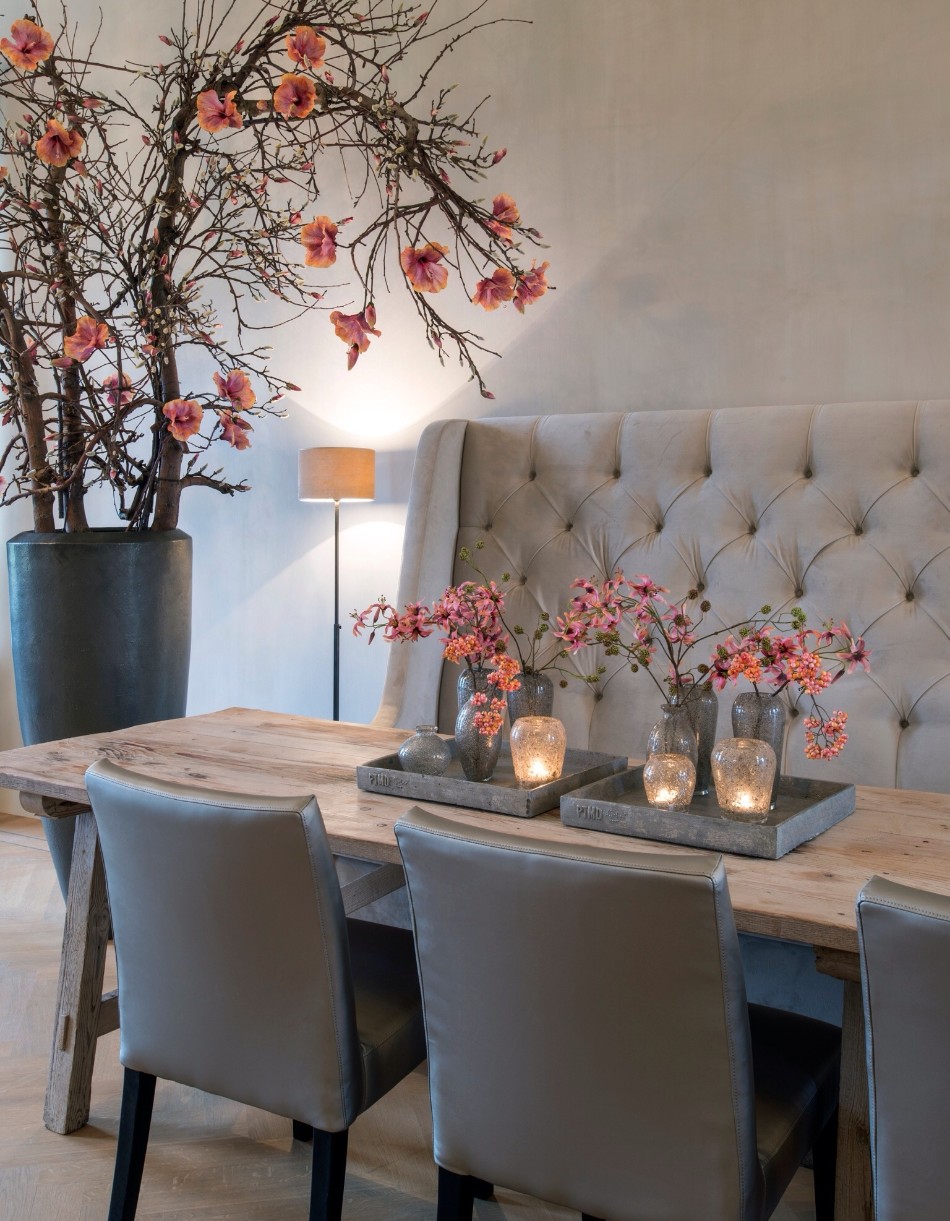 Trendy Duo Dining Room & Contemporary Sofas | www.bocadolobo.com #diningroom #thediningroom #diningarea #moderndiningtable #diningroomideas #sofas