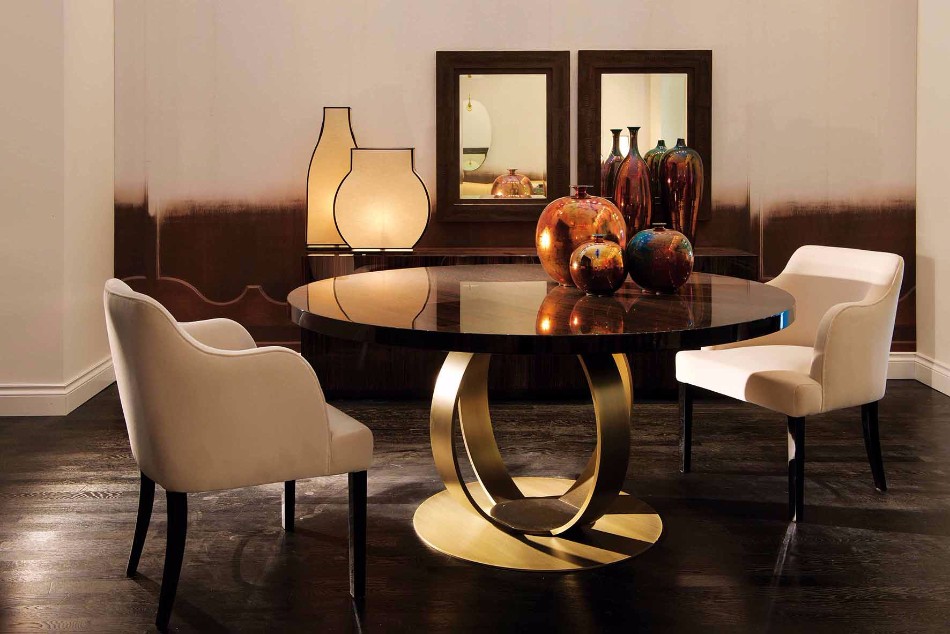 10 Gold Dining Tables For The Most Luxury Interiors | www.bocadolobo.com #moderndiningtables #diningtables #luxurydiningtables #golddiningtables #goldfurniture #diningroom #thediningroom #diningarea #diningareadesign #luxury #luxurious @moderndiningtables