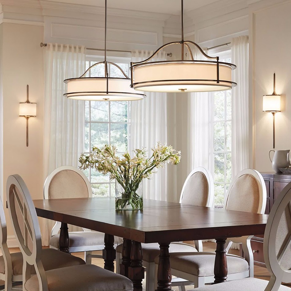 The Best Tips On How To Light a Dining Room | www.bocadolobo.com #moderndiningtables #diningroom #thediningroom #diningarea #diningtables #exclusivedesign #luxuryfurniture #lighting #luxurylighting #lightingtips @moderndiningtables