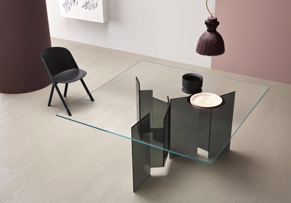The New Glass Dining Tables by Tonelli Design’s New Collection | www.bocadolobo.com #diningtables #moderndiningtables #diningroom #thediningroom #diningarea #roomdesign #productdesign #creativedesign #exclusivedesign #interiordesign @moderndiningtables