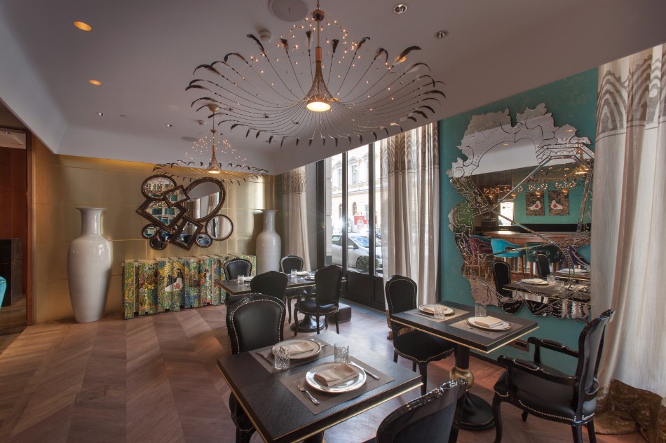 A Special Dining Table at Cococo Restaurant in Russia | www.bocadolobo.com #luxuryrestaurant #russia #diningexperience #interiordesign #interiordesigners #luxurybrands #luxuryfurniture #expensiverestaurants #moderndiningtables #luxurytables @moderndiningtables