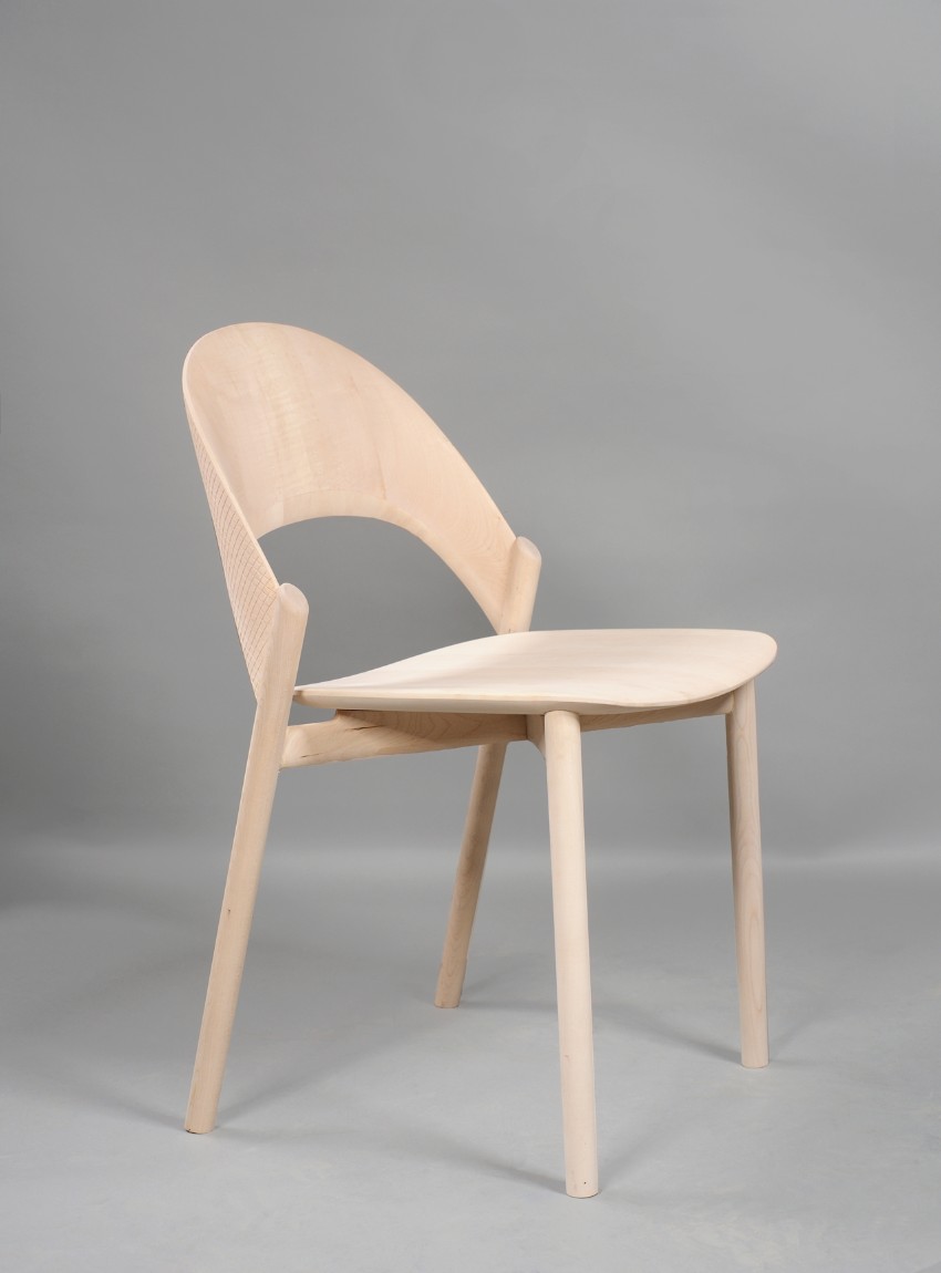 The Sana Dining Chair: Be Hugged While Having Dinner