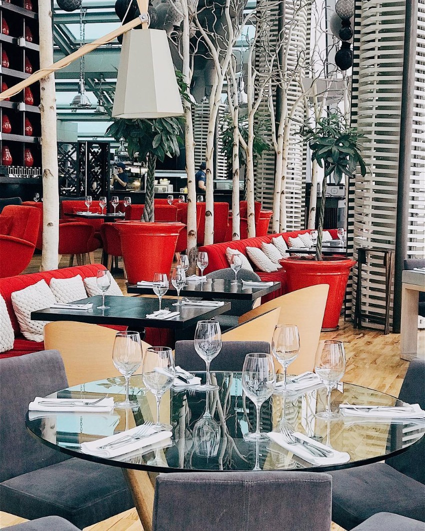 Haut Dining Design Of The Highest Restaurant In Europe