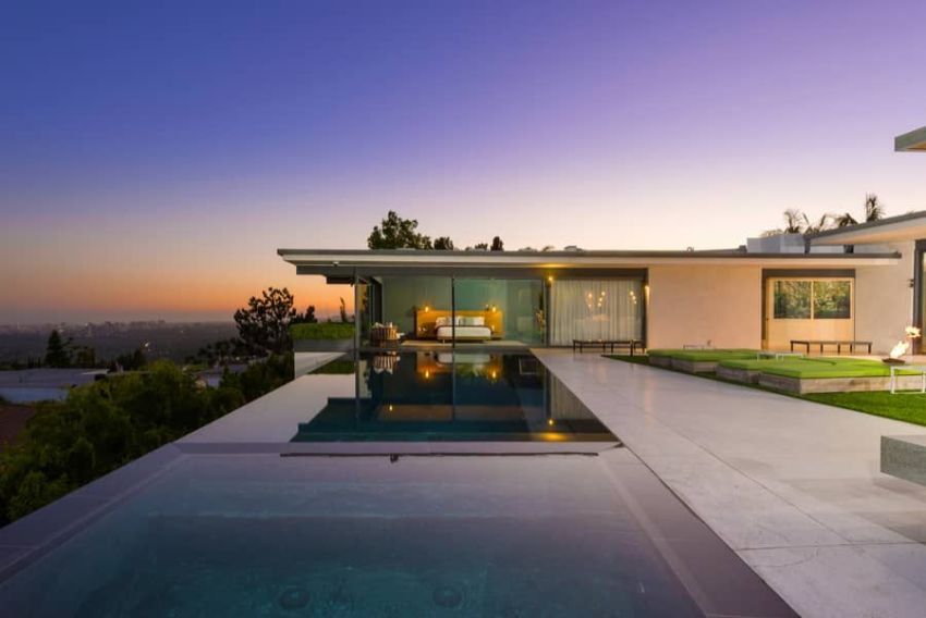 Welcome to Matthew Perry’s Luxury Penthouse (And It Is For Sale!)