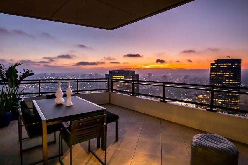 Welcome to Matthew Perry’s Luxury Penthouse (And It Is For Sale!)
