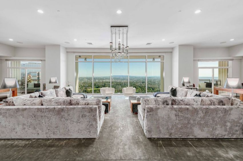 Welcome to Matthew Perry’s Luxury Penthouse (And It Is For Sale!)